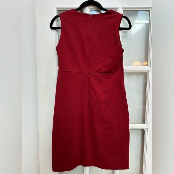Vintage Banana Republic Sleeveless Burgundy Knit Sheath Dress Pockets Size 6 S - Picture 4 of 10